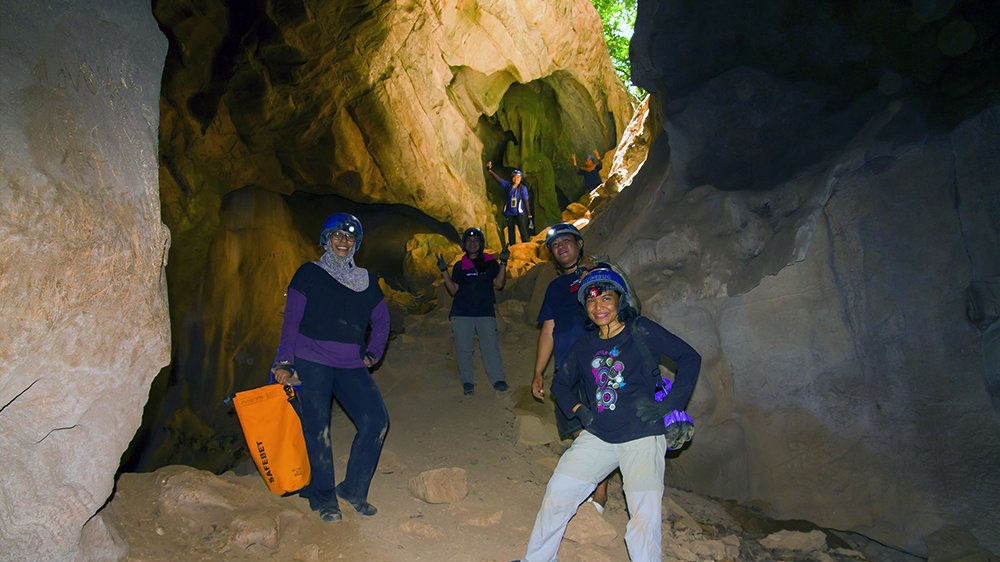 Caving Gua Kandu